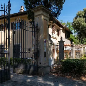  Appartamento Machiavelli Con Patio E Parcheggio By Prestige Italia