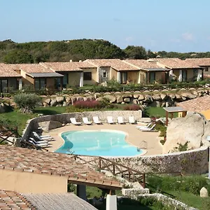 **** Aparthotel Punta Falcone Itálie